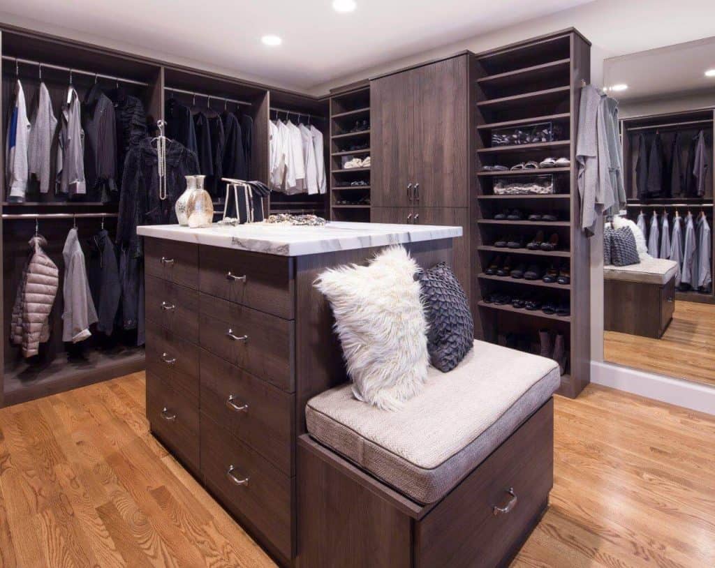 37 Luxury Walk In Closet Design Ideas and Pictures