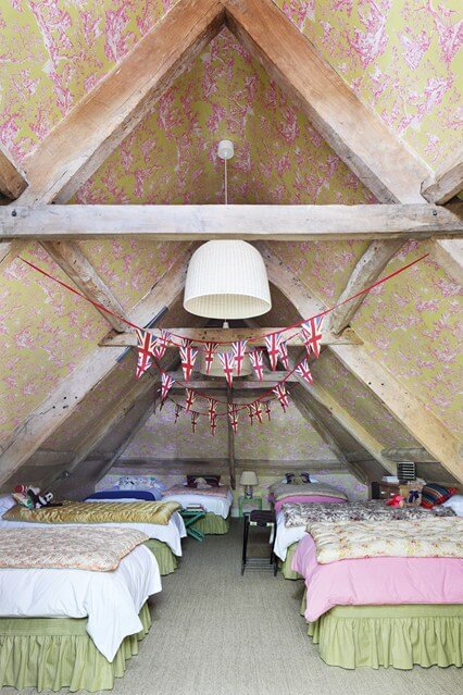 35 Clever Use Of Attic Room Design And Remodel Ideas