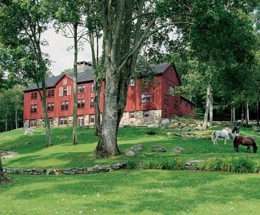 An old barn is non exactly the photograph of a comfy every bit good every bit extravagant household unit of measurement members ho Barn Conversions