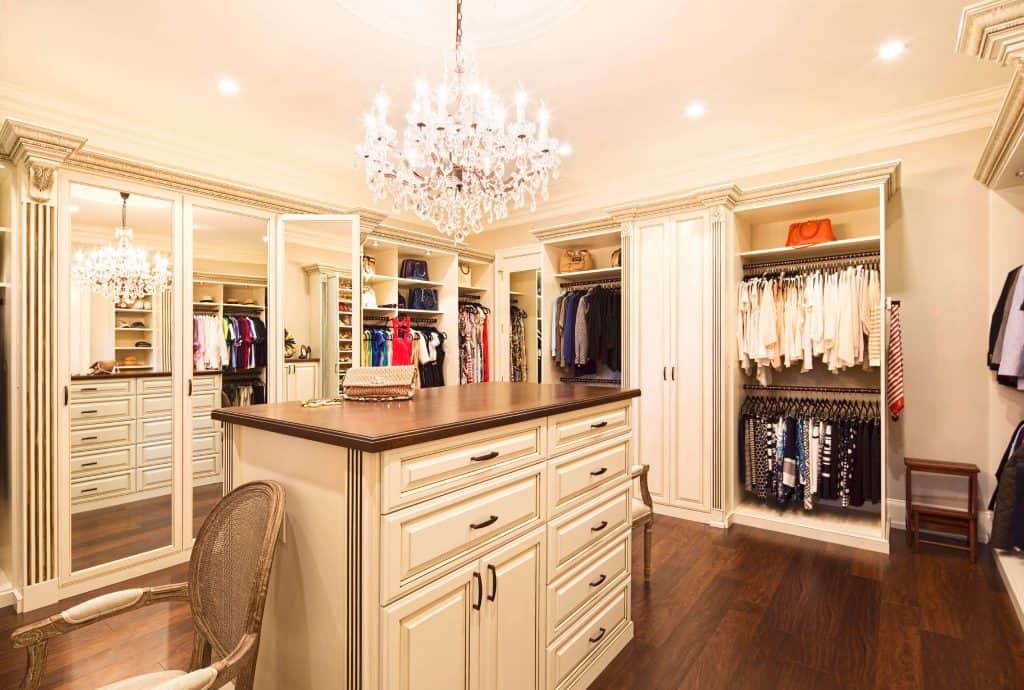 Luxury Walk In Closets Photos