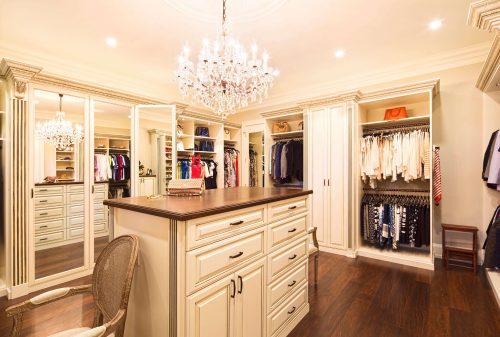 28 Beautiful Walk-In Closet Storage Ideas and Designs