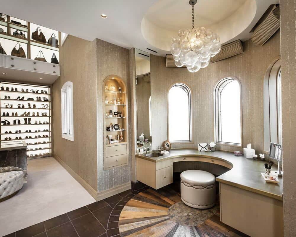 Luxury Walk In Closets Photos