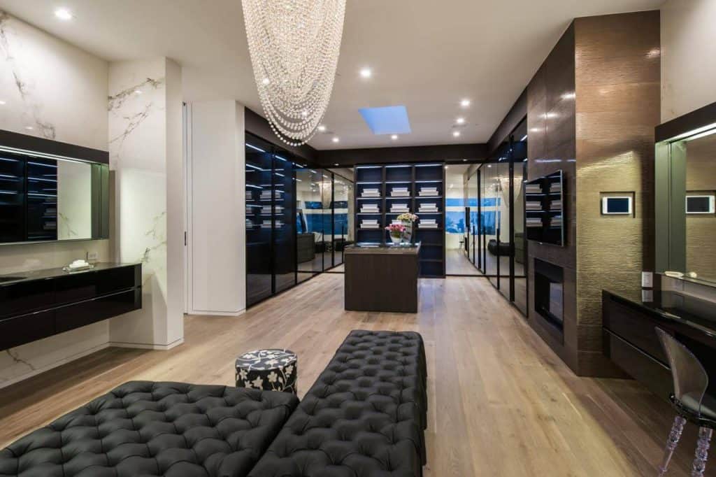 Luxury Walk In Closet Ideas