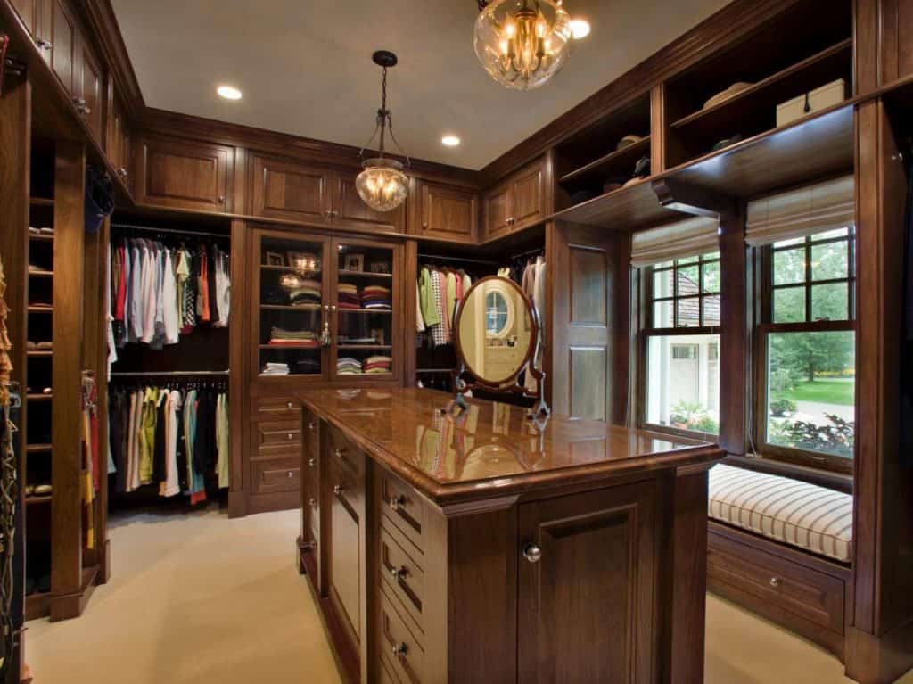 Walk In Closet Luxury at Dana Robinson blog