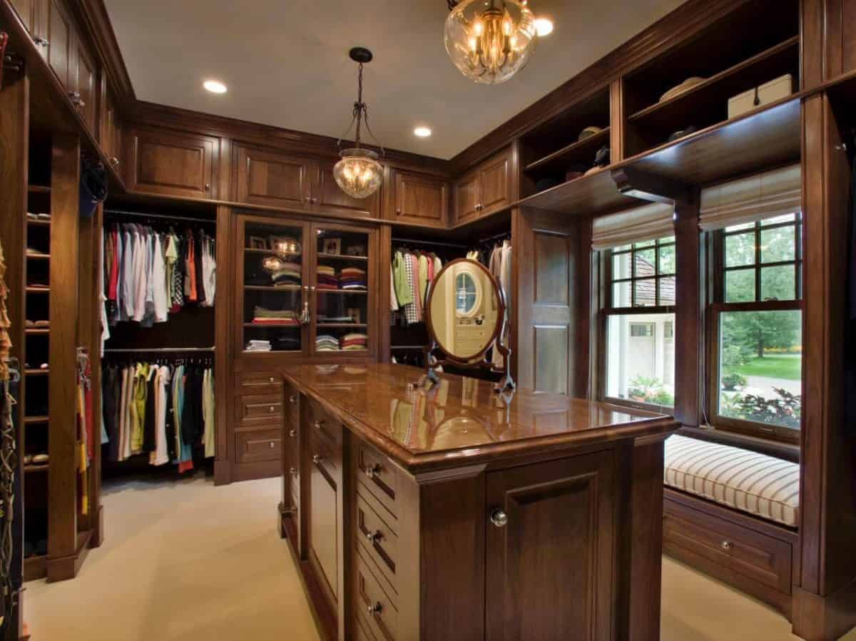 28 Beautiful Walk-In Closet Storage Ideas and Designs