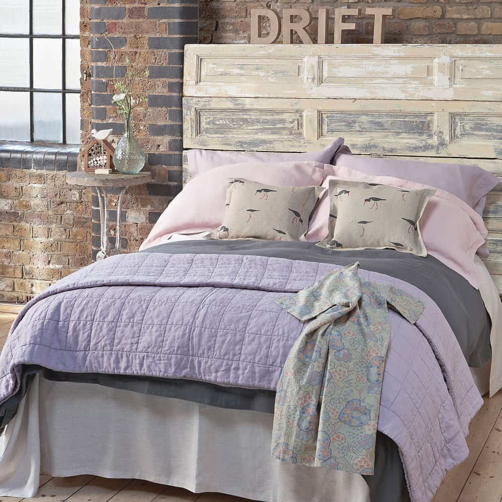 soft purple bedroom color idea