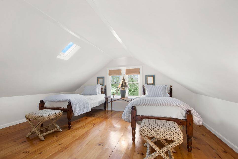 35 Clever Use Of Attic Room Design And Remodel Ideas