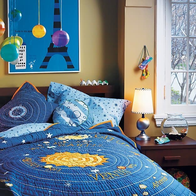 space themed bedroom decor