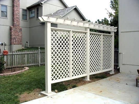 diy lattice fence