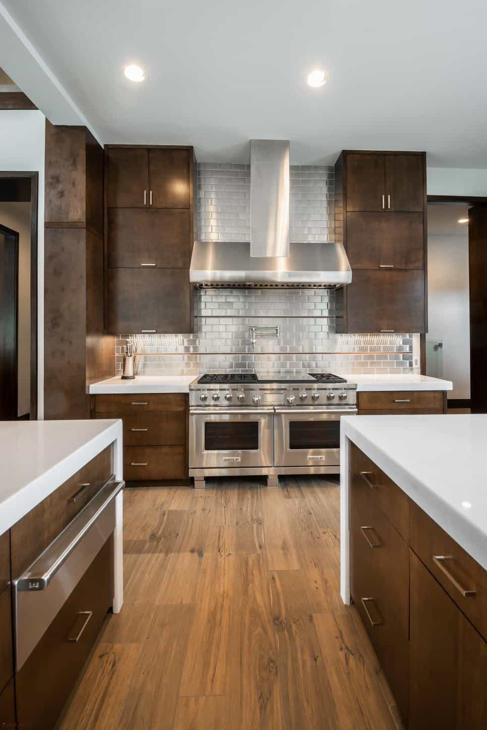 Stylish Stainless Steel Backsplash