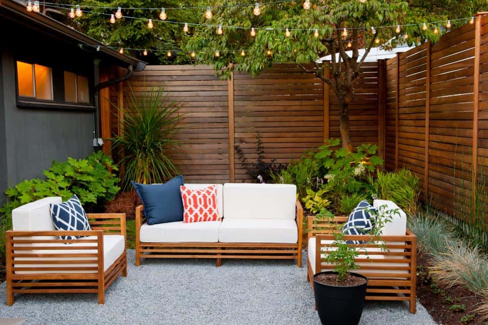 28 Awesome DIY Outdoor Privacy Screen Ideas with Picture