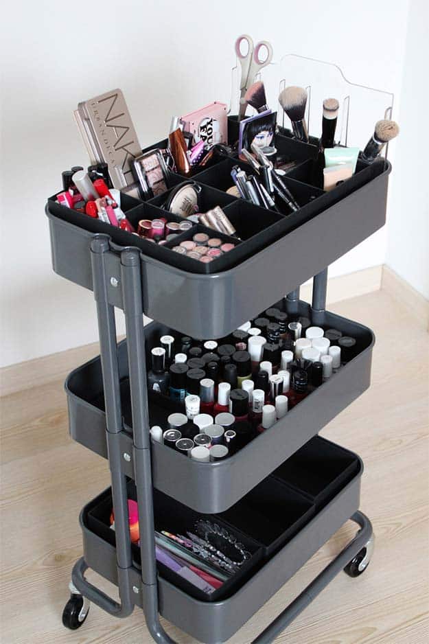 25 DIY Makeup Storage Ideas That Will Save Your Time