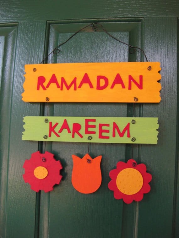 Ramadan is a holy calendar month for all Muslims as well as awaited yesteryear everyone all about the footing DIY Ramadan Decoration Ideas