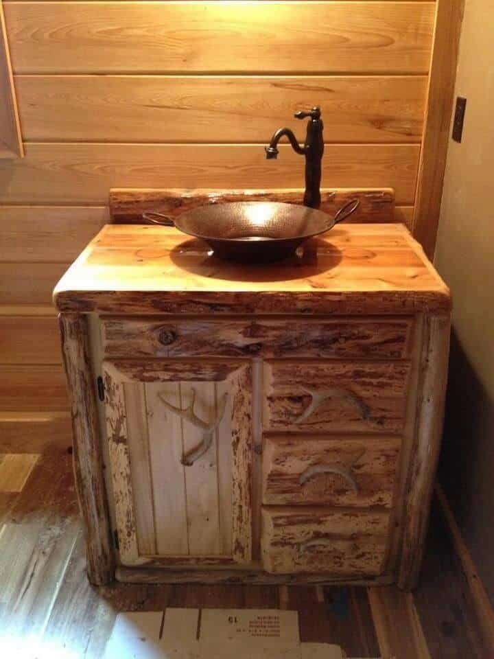 30 Rustic Bathroom Vanity Ideas That Are On Another Level - Tiny Farmhouse Bathroom Sink