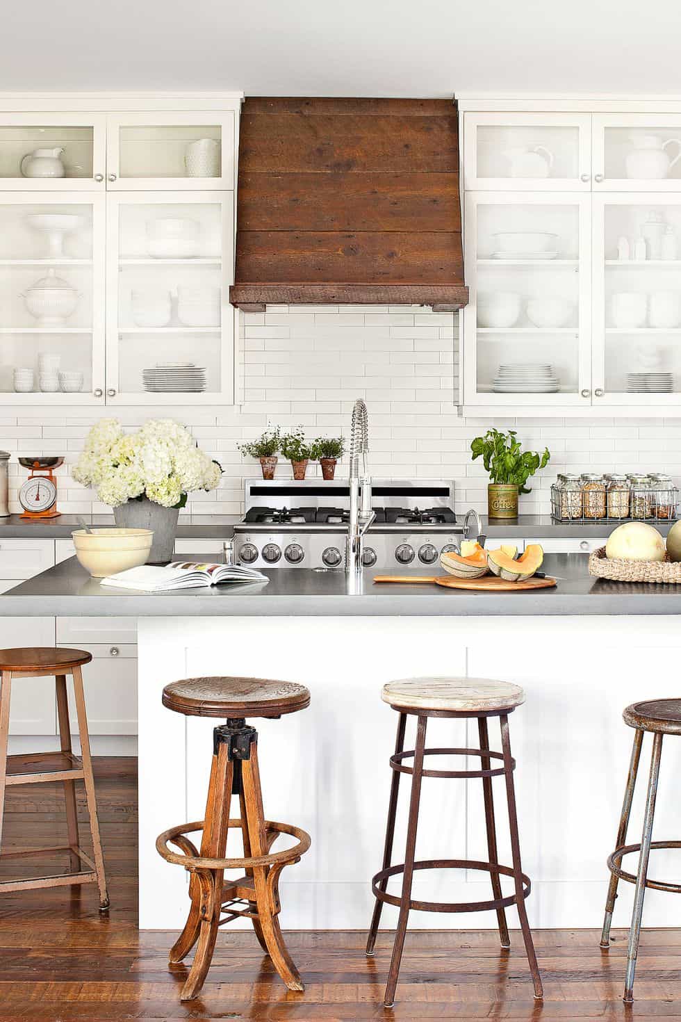 Farmhouse White Kitchen Style