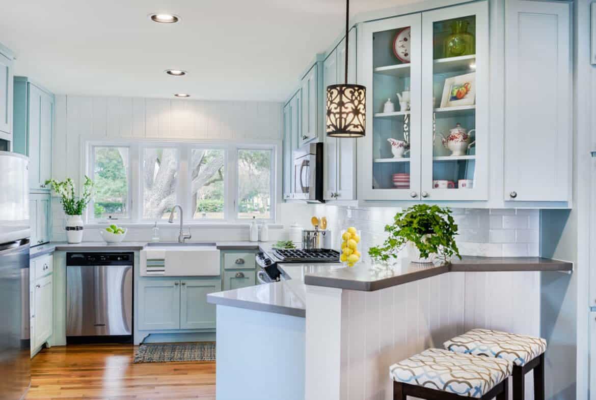 24 Blue Kitchen Cabinet Ideas to Breathe Life into Your Kitchen