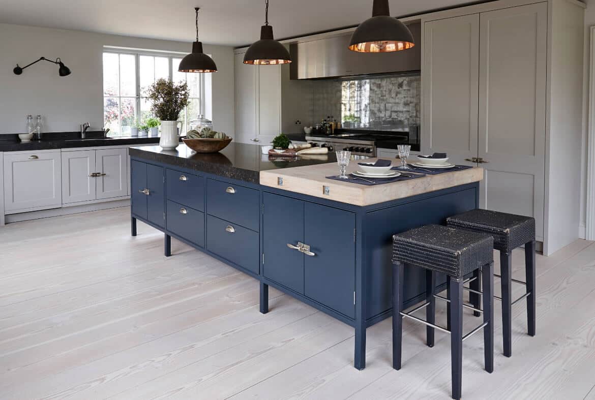 24 Blue Kitchen Cabinet Ideas To Breathe Life Into Your Kitchen