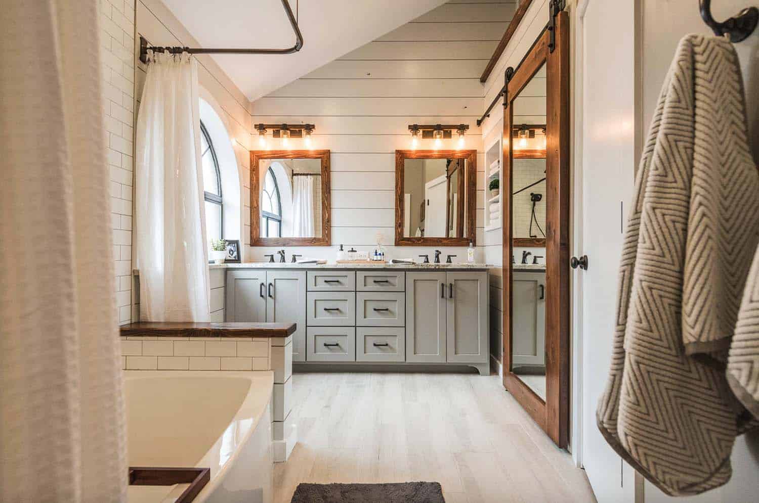 Farmhouse Bathroom Decor 23 Stylish Ideas To Inspire You 