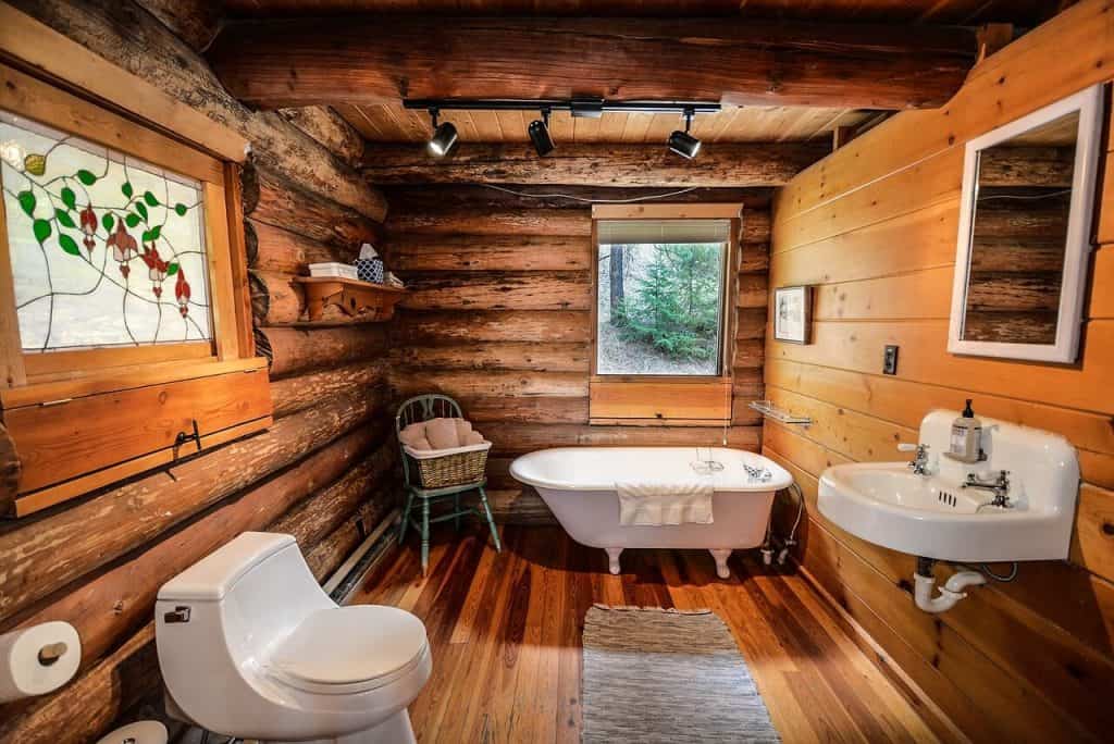18 Rustic Bathroom Design Ideas That Are Refreshing - Log Home Bathroom Vanities