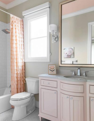 23 Attractive Shabby Chic Bathroom Pictures & Ideas