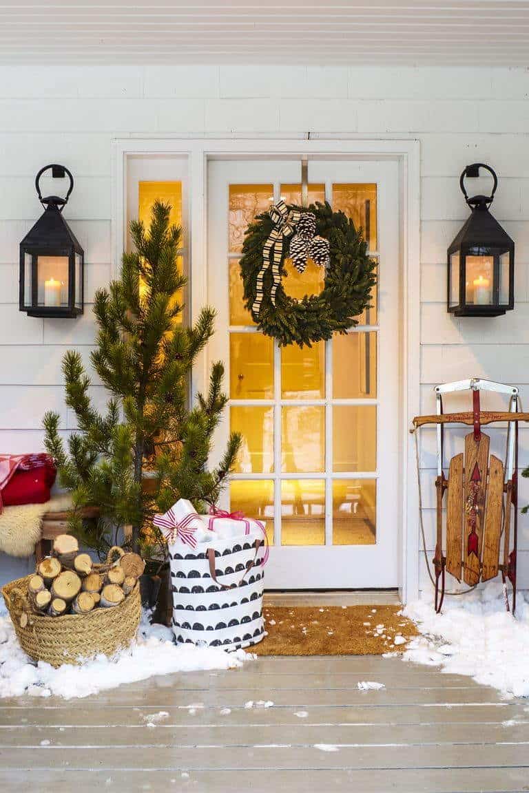 Farmhouse Christmas Decor