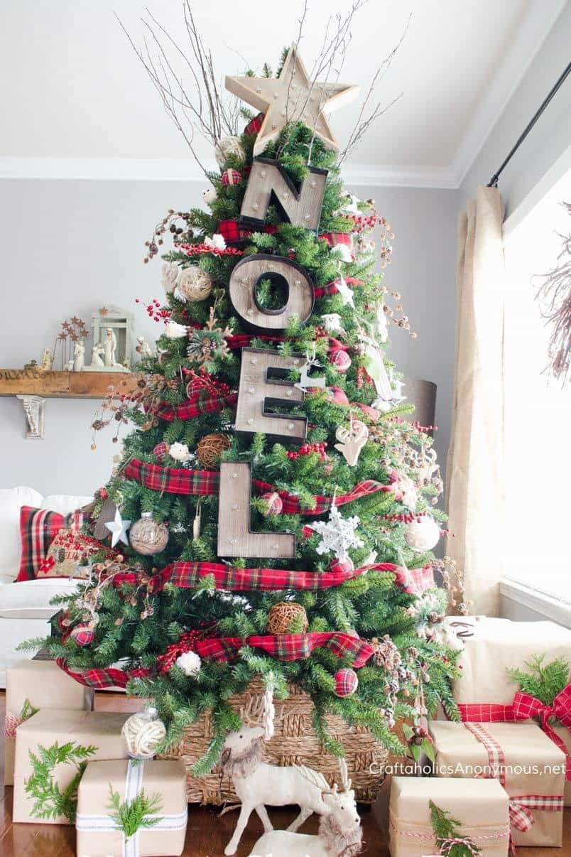 Farmhouse Christmas Decor