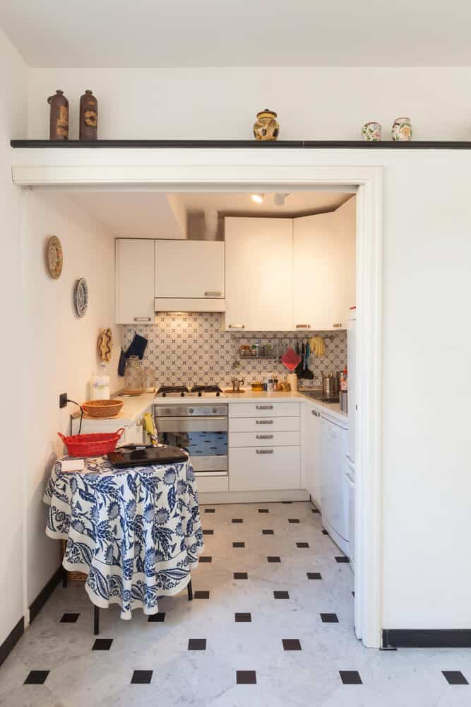 Small Kitchen Decor And Design Ideas 7