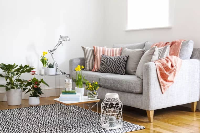 27 Small Living Room Design & Ideas to Maximize Your Space