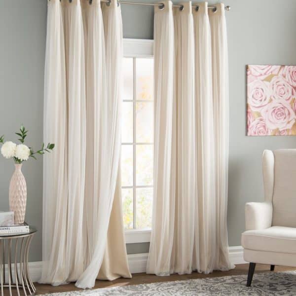 What Curtains Go With Grey Walls 17 Ideas   2 The Sheer Class Of The Cream Look 600x600 