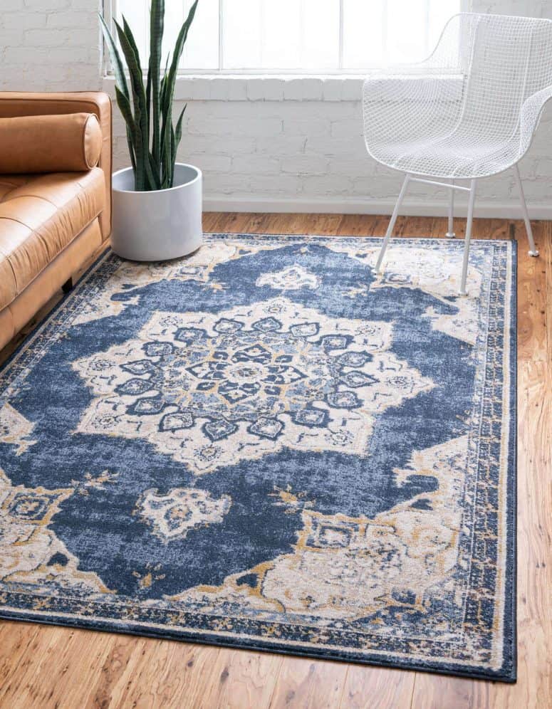 21 Stylish Rugs That Go With Brown Couches