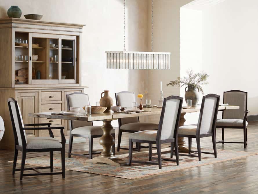 Seat Plenty of Guests With an Expandable Farmhouse Dining Table