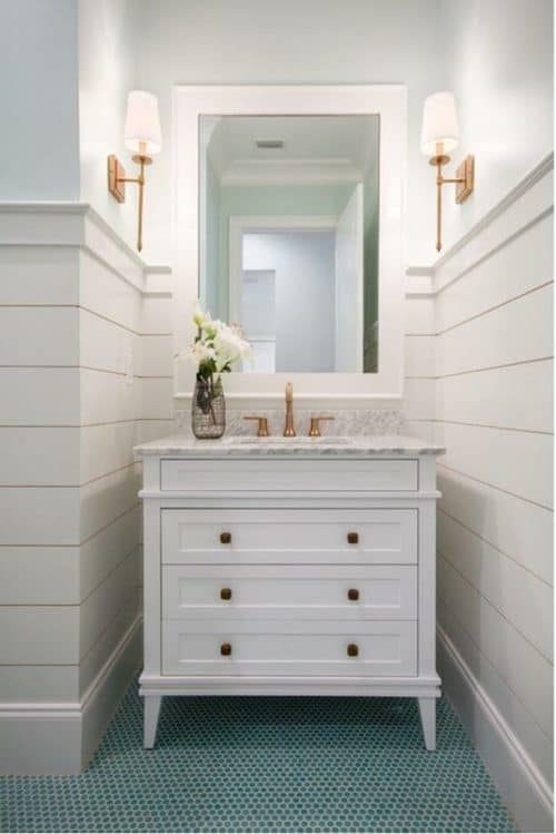 15 Creative Narrow Bathroom Ideas