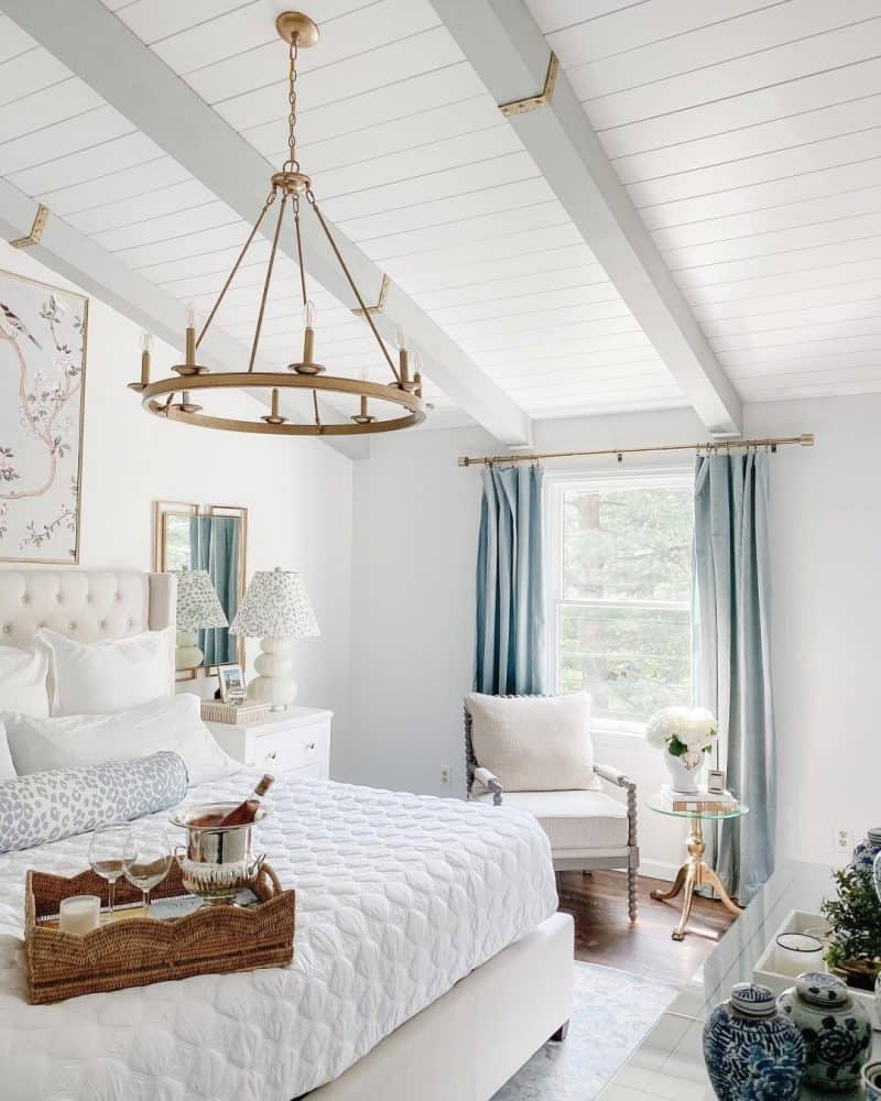 21 Amazing Master Bedroom Sitting Area Ideas