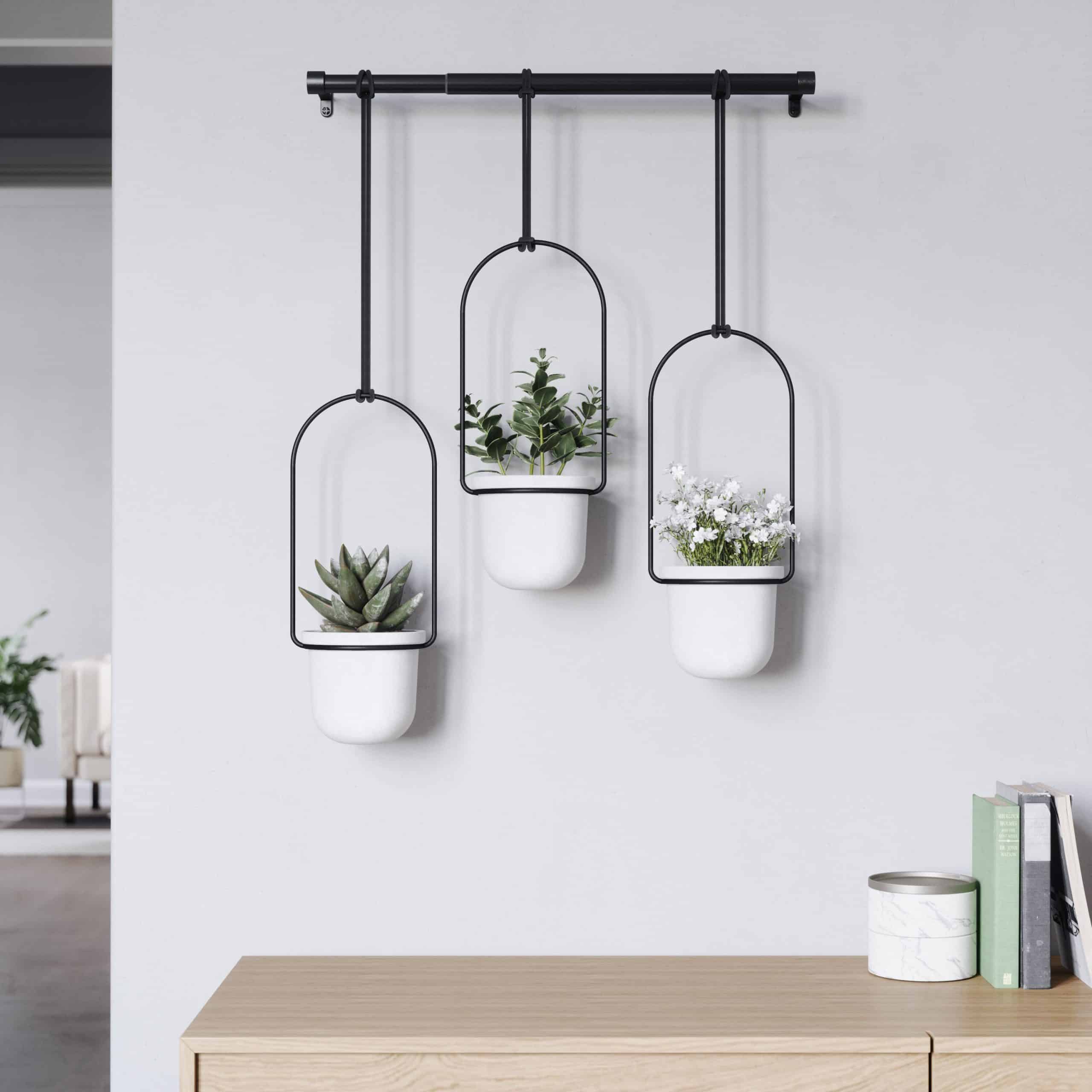 A Three-Piece Hanging Planter Looks Modern And Chic