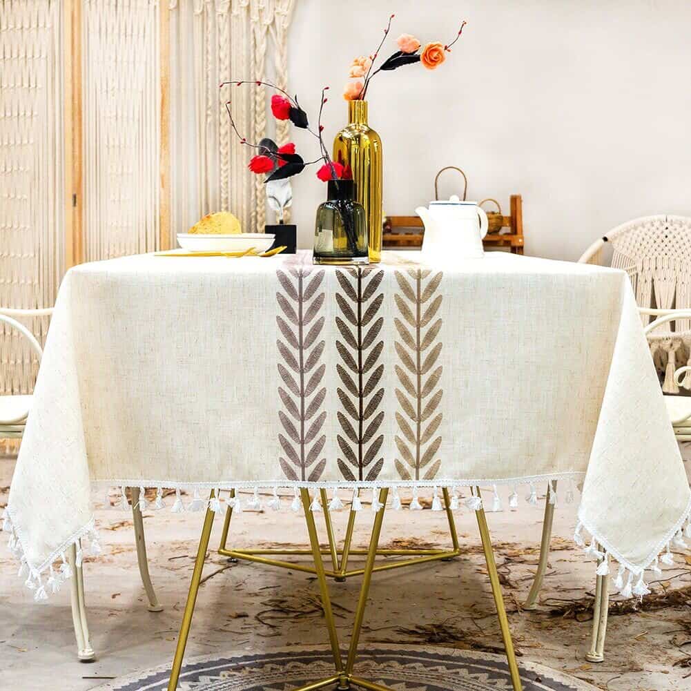 Set The Mood With A Perfect Tablecloth