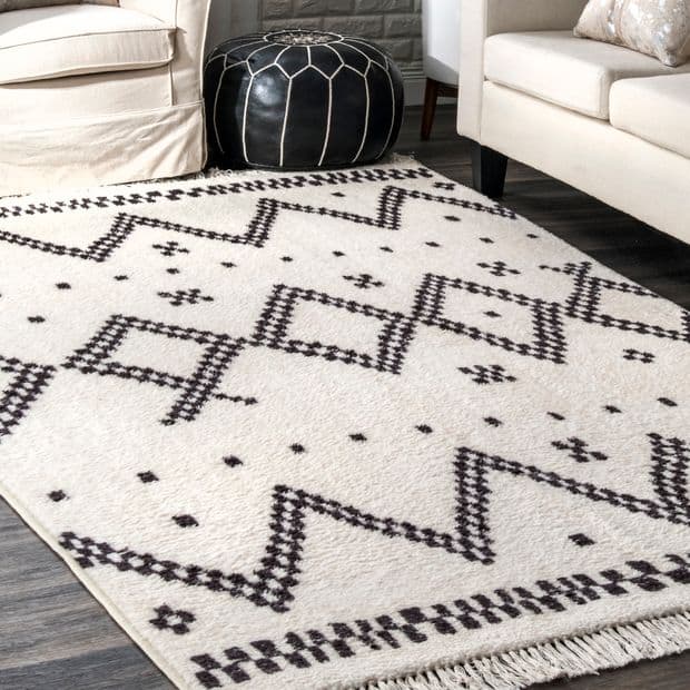 Non-Slip Checkered Area Rug