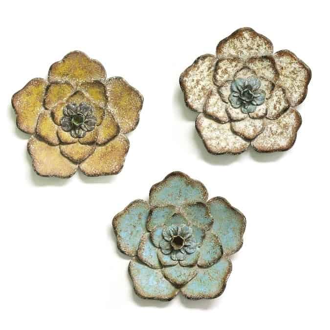 Decorate Your Walls With Wall-Mounted Flowers
