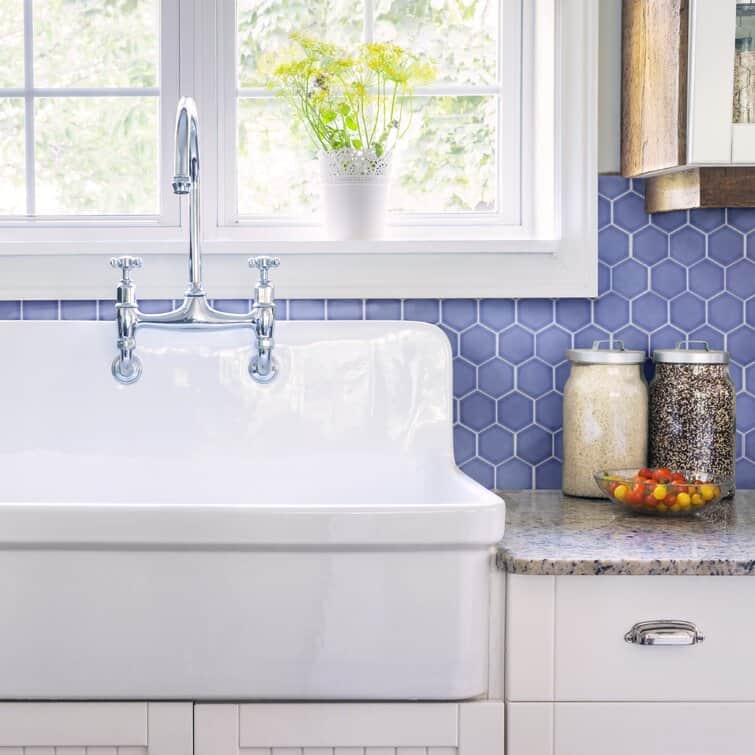 Periwinkle Backsplash Is Awesome For A Dreamy Nautical Look